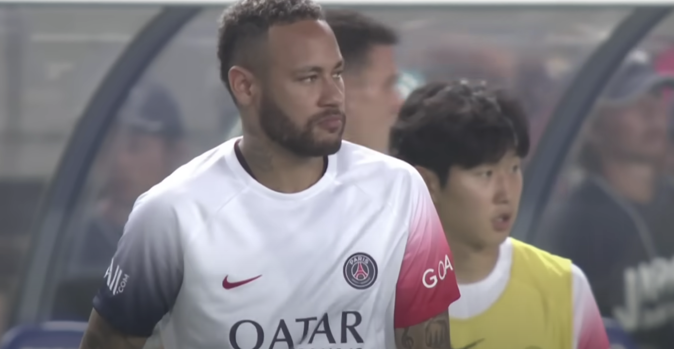 Neymar and Lee Kang In