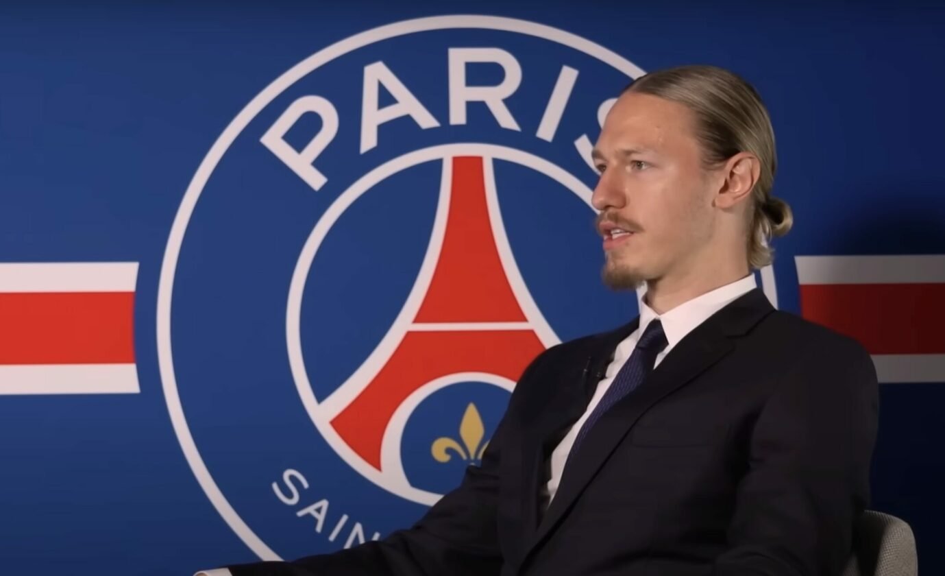 Matvei Safonov ©PSG
