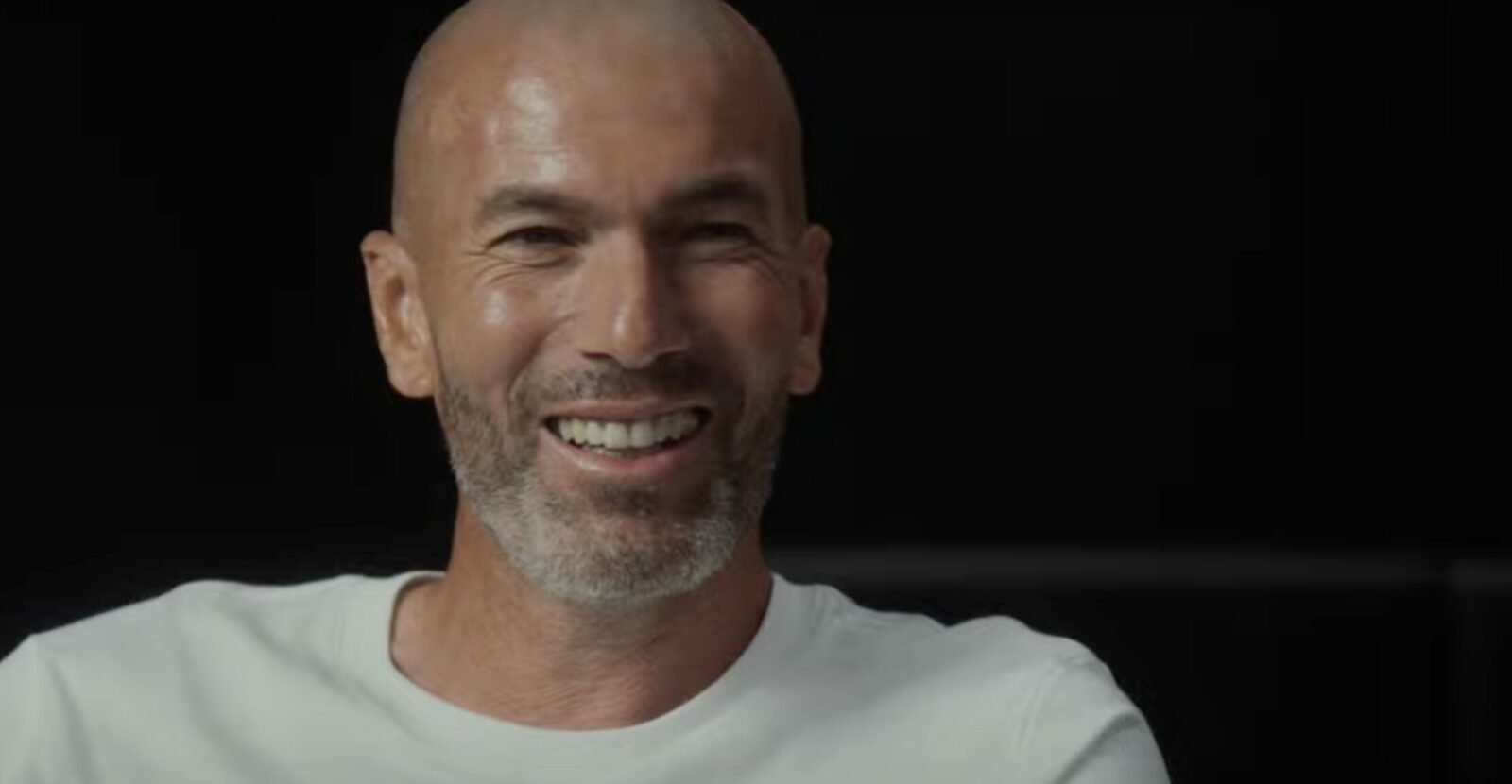 https://www.kickfootball.fr/wp-content/uploads/2024/12/Zinedine-Zidane-Credit-Photo-Adidas.jpg