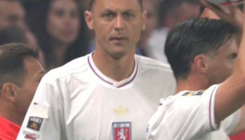 Nemanja Matic recouvre le drapeau LGBT sur son maillot