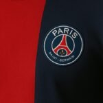 Le PSG et ses couleurs traditionnelles, en bleu et rouge
