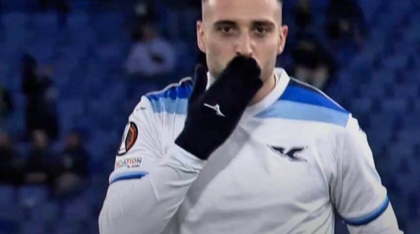 Mario Gila, défenseur espagnol de la Lazio Rome