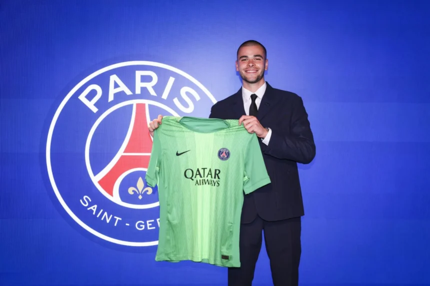 Lucas Chevalier - PSG