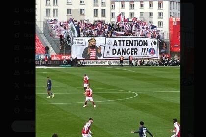 PSG. La drôle de banderole capitaine Haddock des supporters parisiens contre Brest