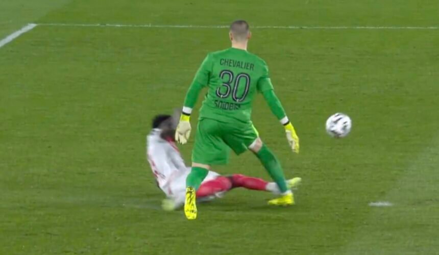 PSG. La cheville de Chevalier dans un sale état