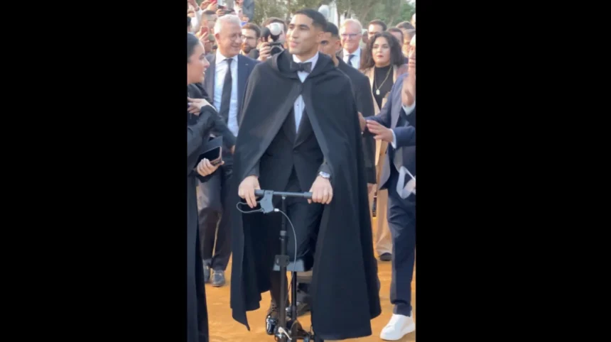 VIDEO. Hakimi récupère son Ballon d’Or Africain… en« trottinette de gala »