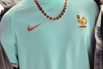 "Liberté": Les Bleus dévoilent leurs maillots pour la Coupe du Monde